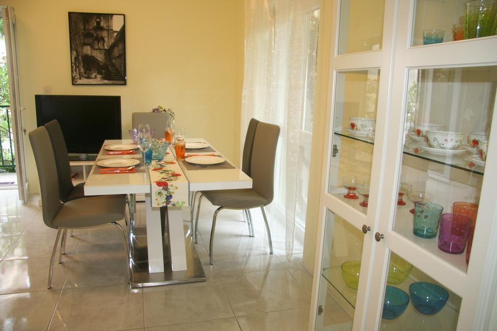 Sabina Apartments Omis Bilik gambar
